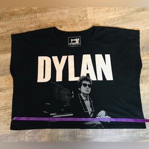 DYLAN T- SHIRT